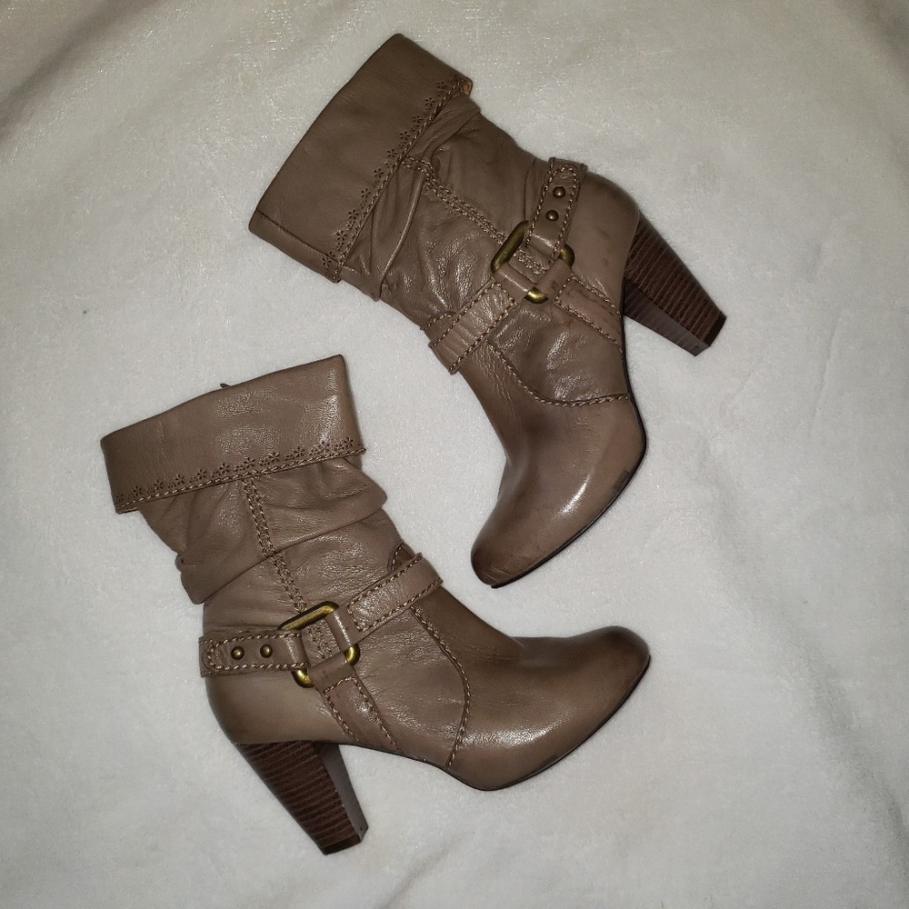 Fossil Midi Boots Women's sz 7, taupe/grey